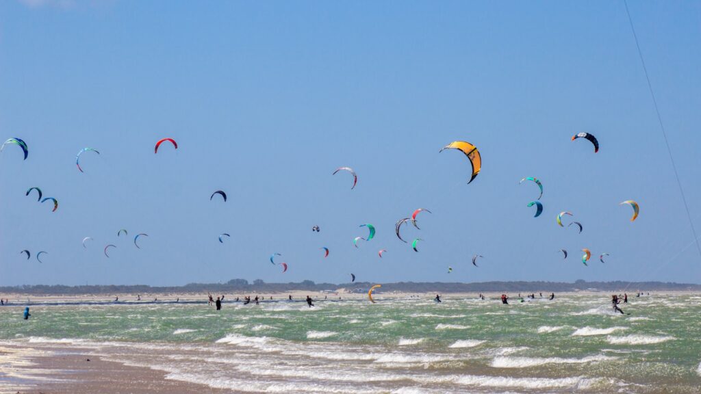Kitesurf en Méditerranée, illustration du spot de l'Almanarre